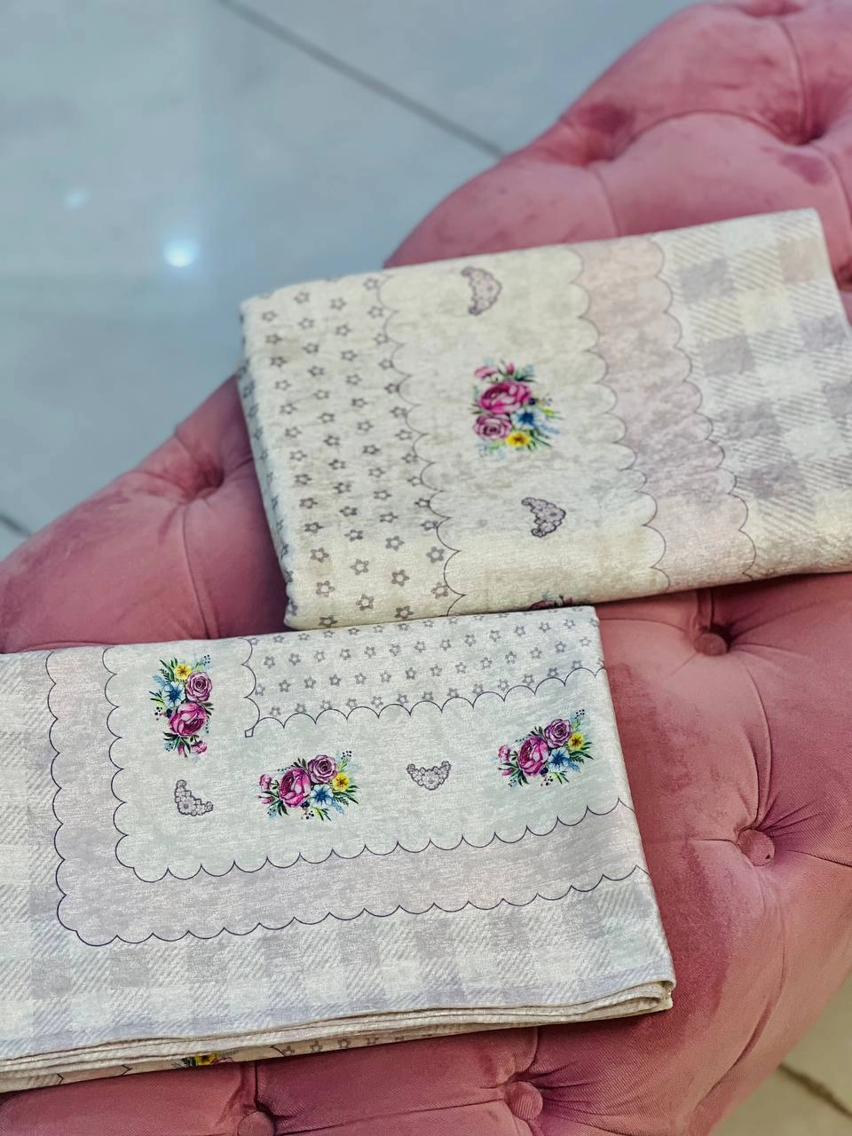 رومیزی ضد لک مخمل کوبیده