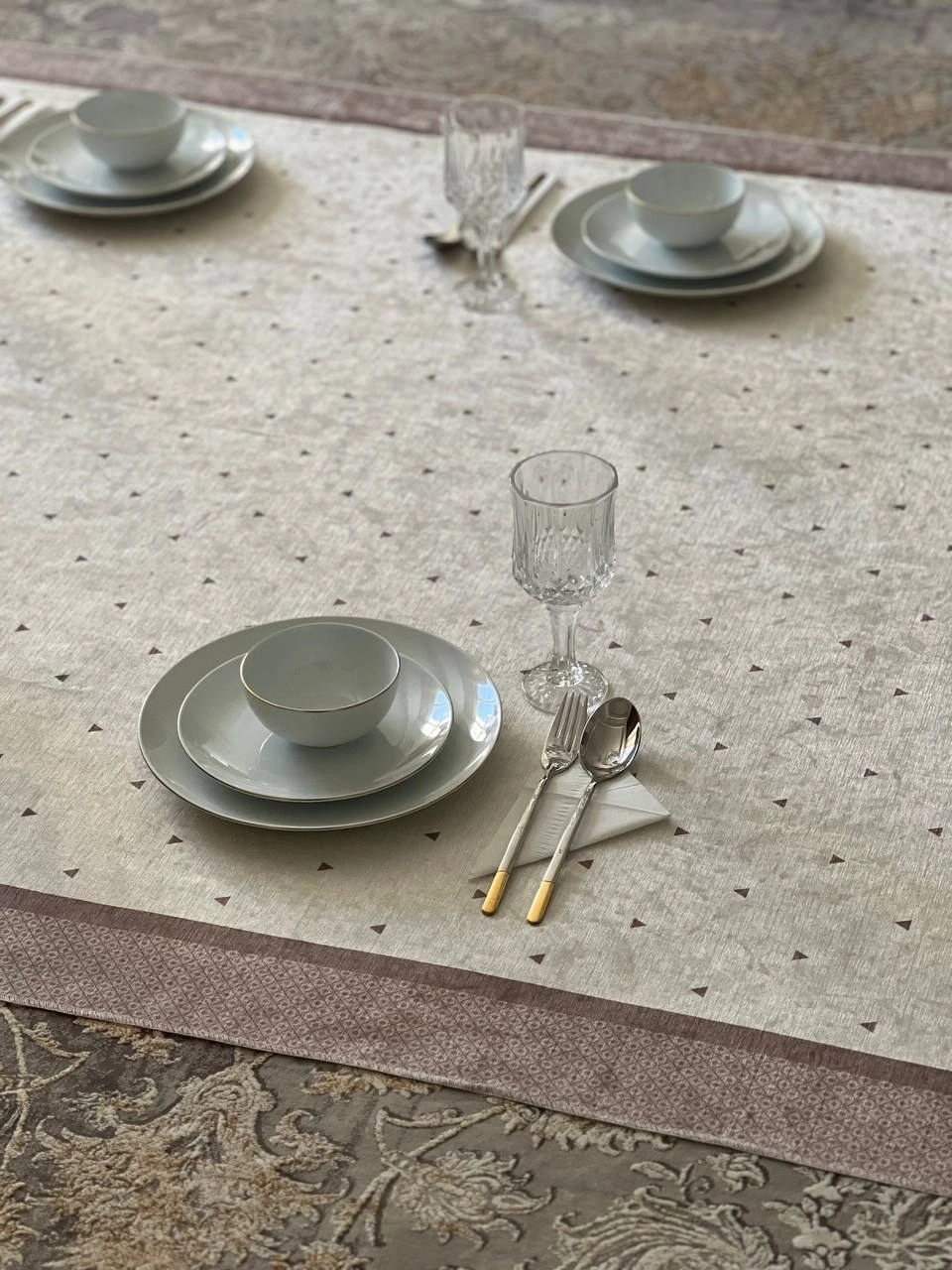 رومیزی ضد لک مخمل کوبیده