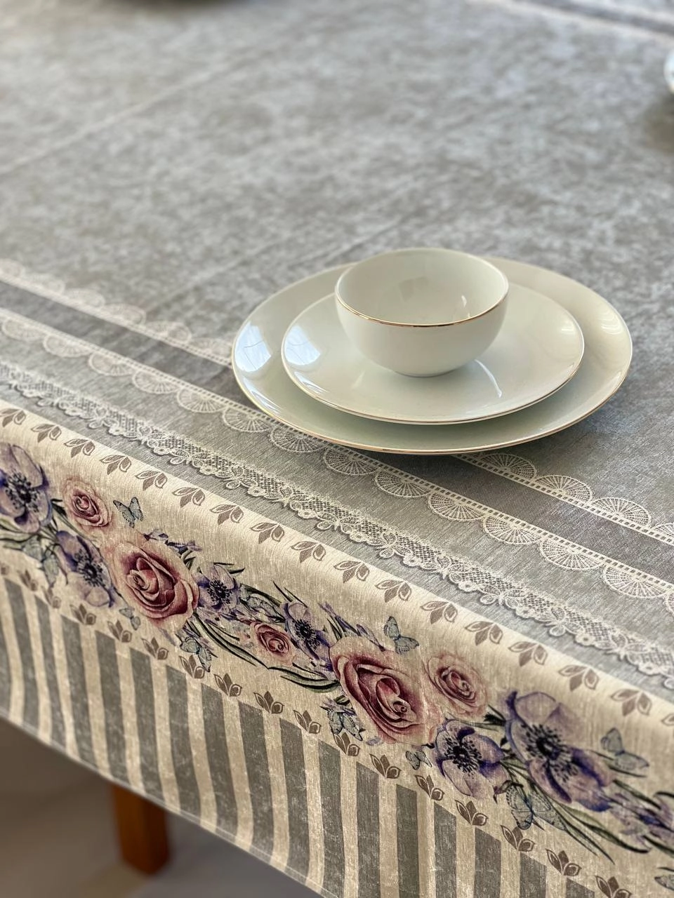 رومیزی ضد لک مخمل کوبیده